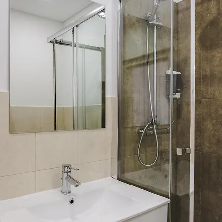 Pensión 4u Airport Lisboa