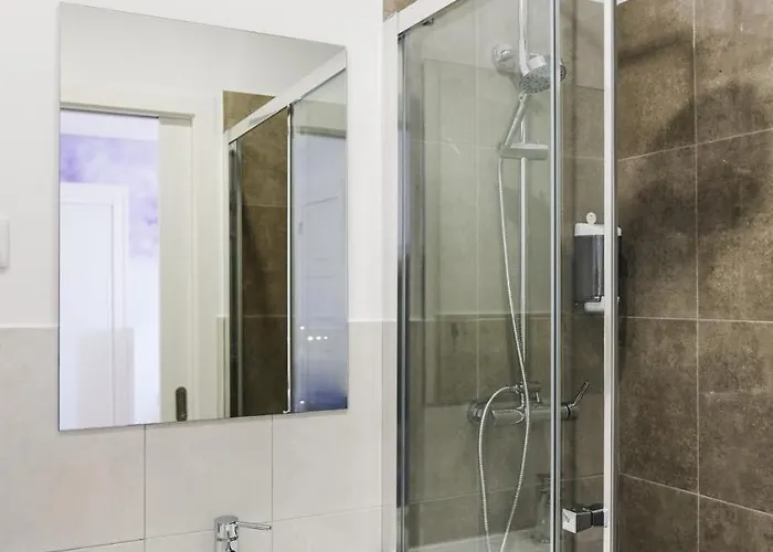 4u Airport リスボン